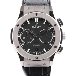 This modern brand is known for its original designs that combine different materials. They are pioneers in the watchmaking world and their most famous collection is the Big Bang.
